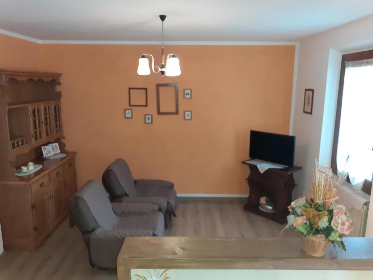 Ca' Albano Apartment Mezzolago Ngoại thất bức ảnh